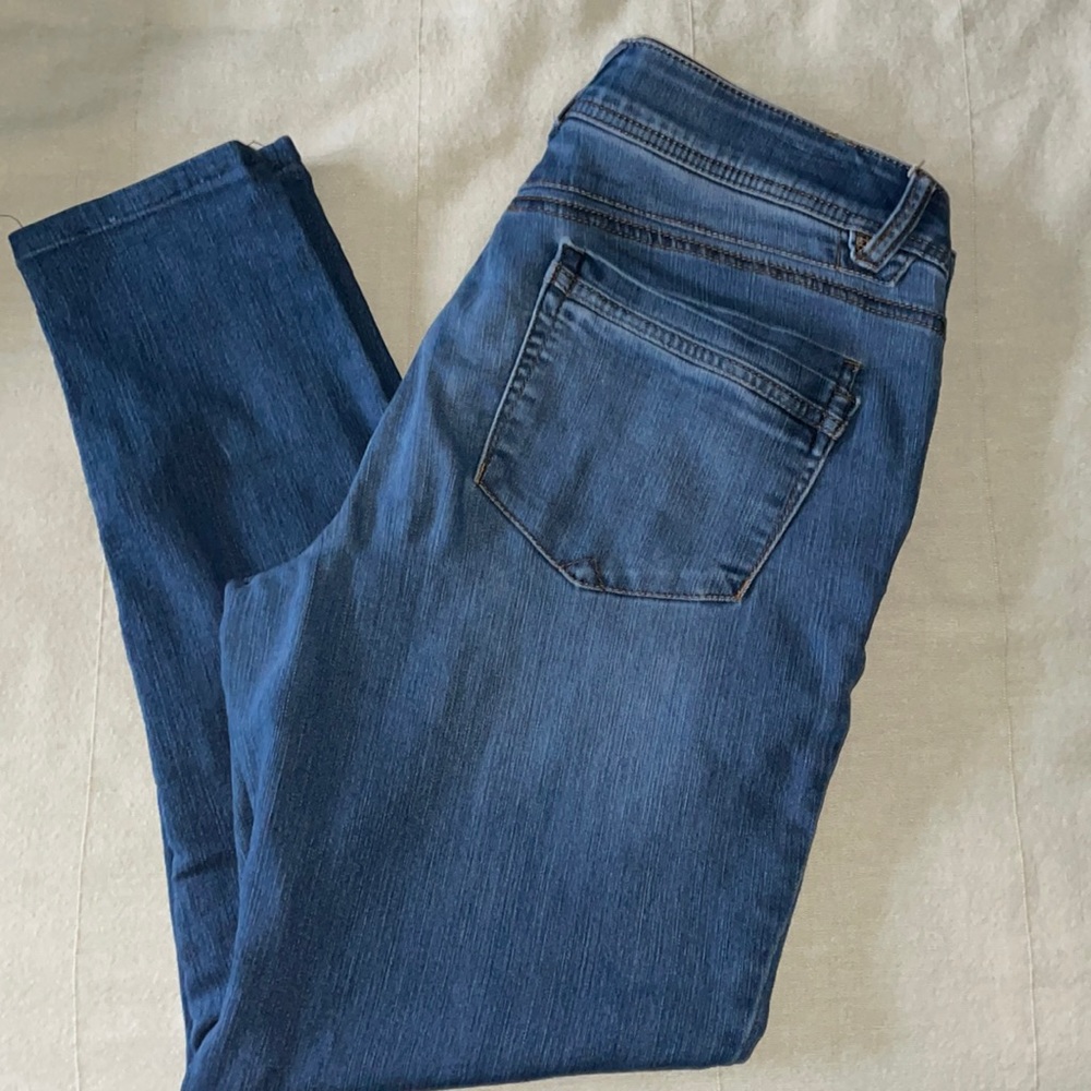 Democracy “Ab Solution” Ankle Skimmer Jeans Size 8